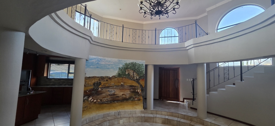 5 Bedroom Property for Sale in Roylglen Gardens Northern Cape